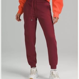 Lululemon Scuba High-Rise Jogger